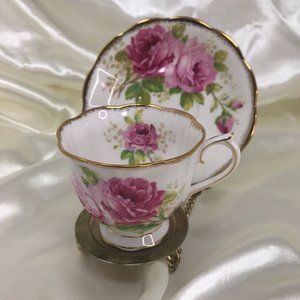 Royal Albert American Beauty Tea Cup & Saucer Gold Trim England Bone China